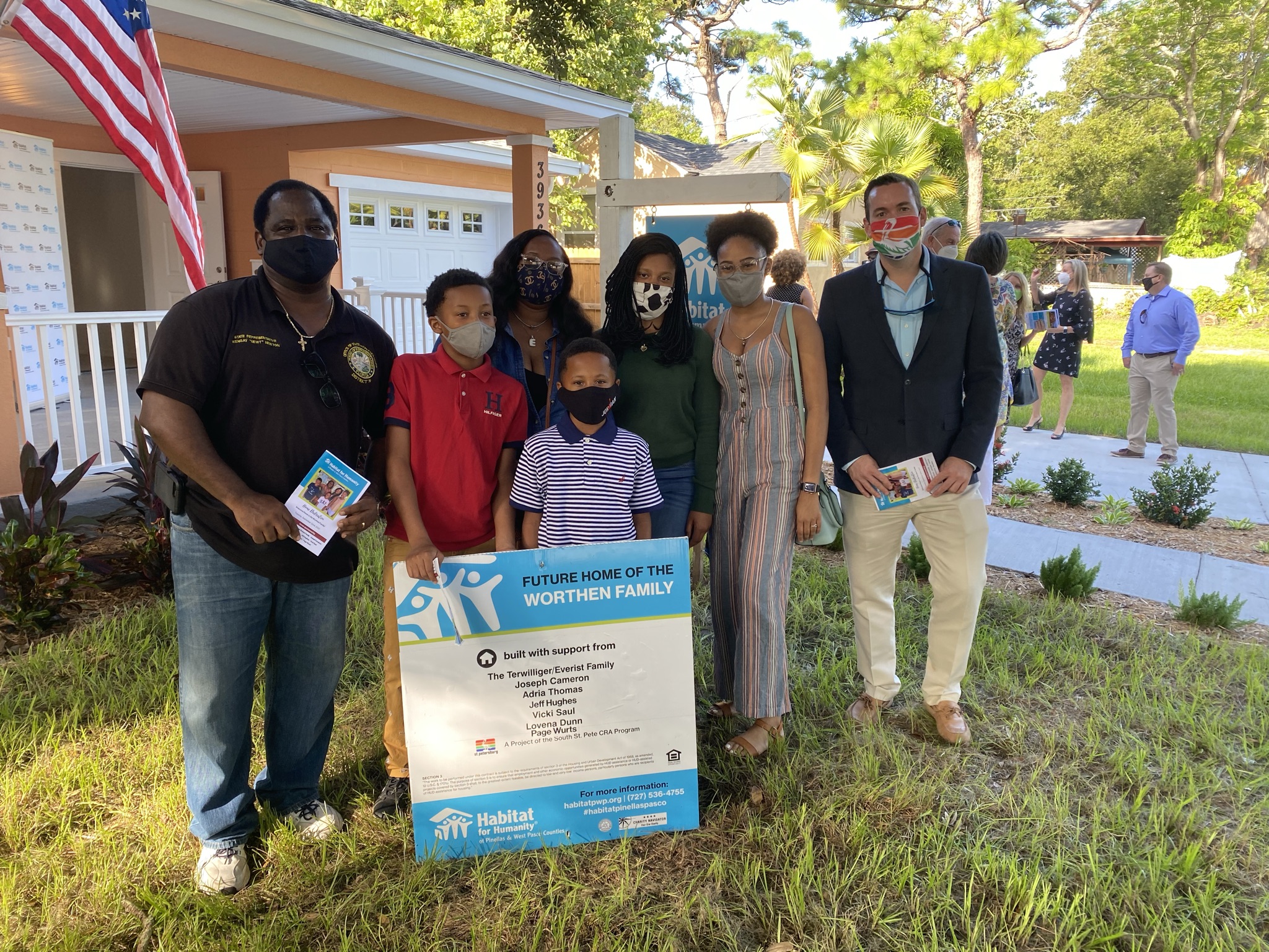 Habitat home dedication celebrates new homeowner in south St. Pete