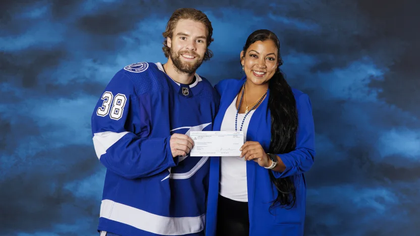 Davisha Earley honored as Lightning Community Hero